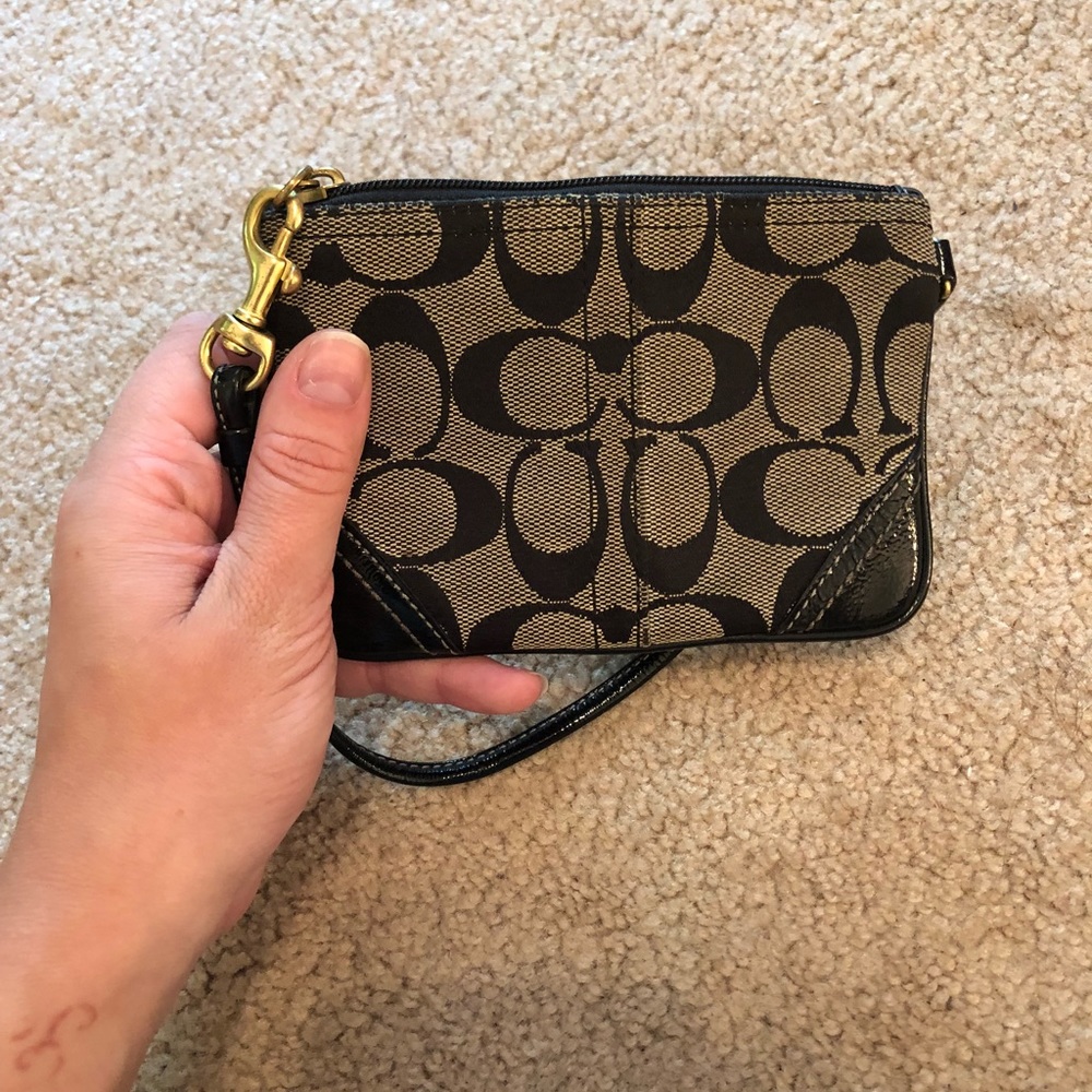 COACH Wristlet - Picture 6 of 6